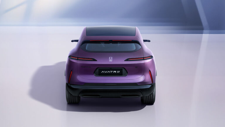 AVATR07 EXTERIOR BACKVIEW